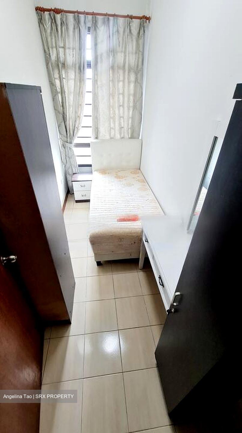 Sims Avenue (D14), Apartment #473019071